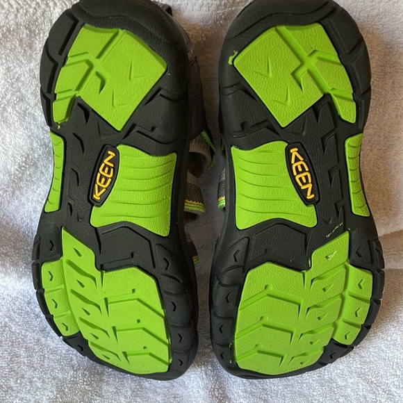 Keen sandals - Picture 2 of 3